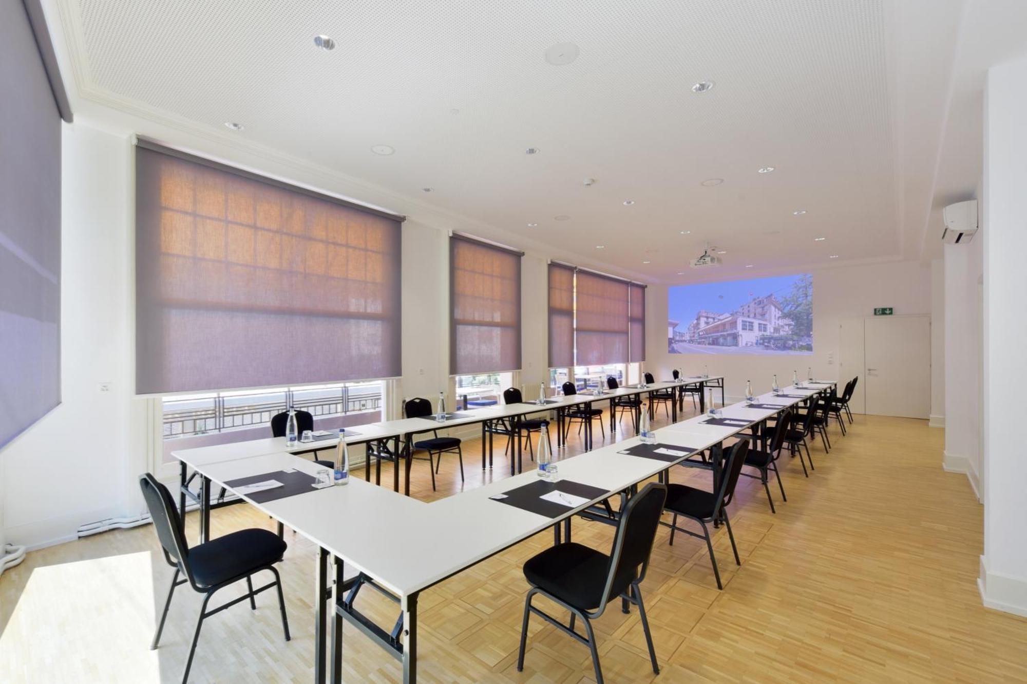 מונטרה J5 Hotels Helvetie & La Brasserie מראה חיצוני תמונה